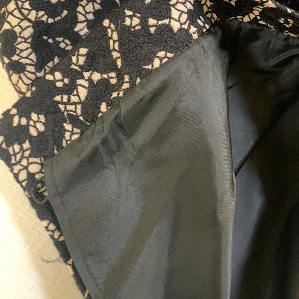 MICHAEL KORS size 4 black over beige floral design pencil skirt , excellent cond - Picture 7 of 7